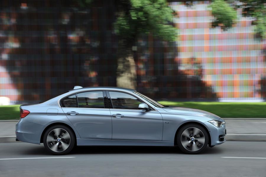  BMW ActiveHybrid 3 2012 года  (фото 81 из 102)